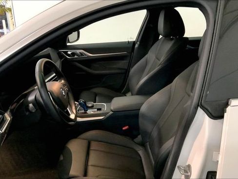 Used 2023 BMW i4 eDrive40 image 10