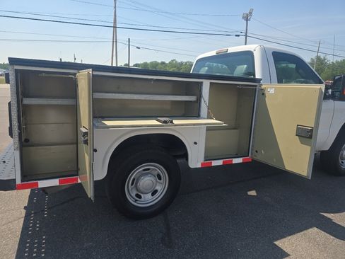 Used 2015 Ford F250 XL w/ Power Equipment Group AWD/4WD image 11