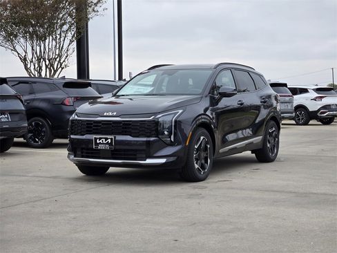 New 2026 Kia Sportage SX image 2