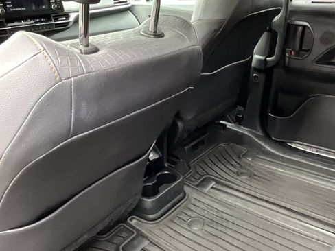 Used 2023 Toyota Sienna XLE Woodland Edition image 18