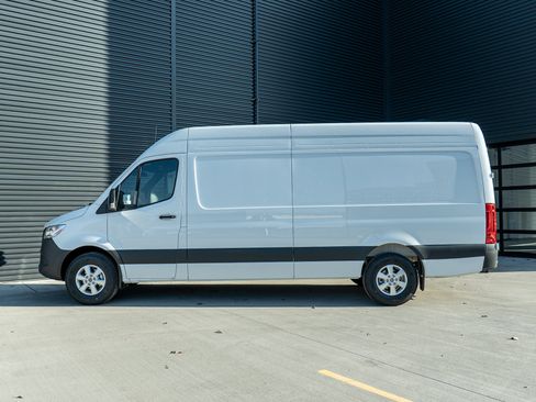 New 2026 Mercedes-Benz Sprinter 2500 image 6