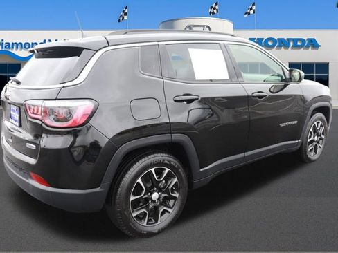 Used 2022 Jeep Compass Latitude image 7