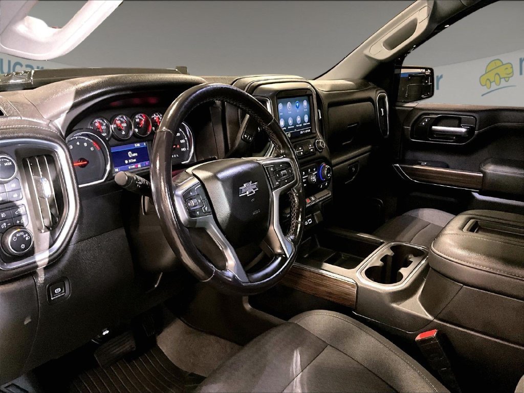 Used 2022 Chevrolet Silverado 1500 LT Trail Boss w/ Bed Protection Package AWD/4WD image 8