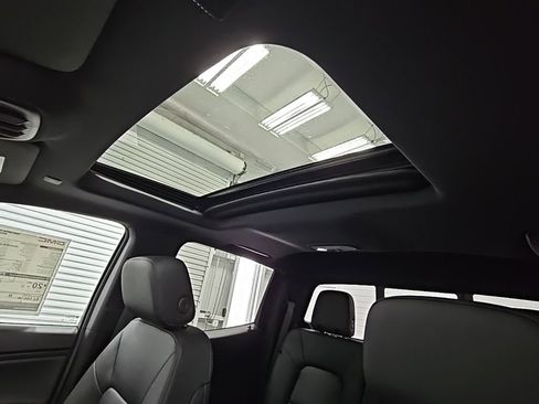 New 2026 GMC Canyon Elevation w/ Convenience Package image 30