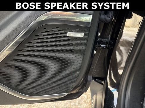 Used 2025 GMC Acadia Elevation image 15