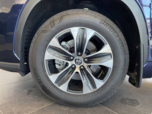 Used 2026 Toyota Highlander XLE AWD/4WD image 26