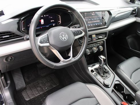 Certified 2024 Volkswagen Taos SEL image 10