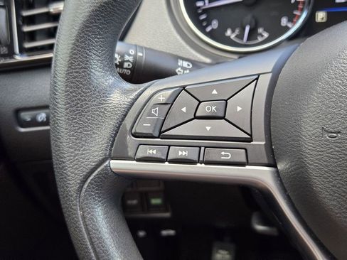 Used 2022 Nissan Rogue Sport S FWD image 28