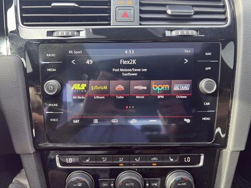 Used 2018 Volkswagen GTI Autobahn image 20