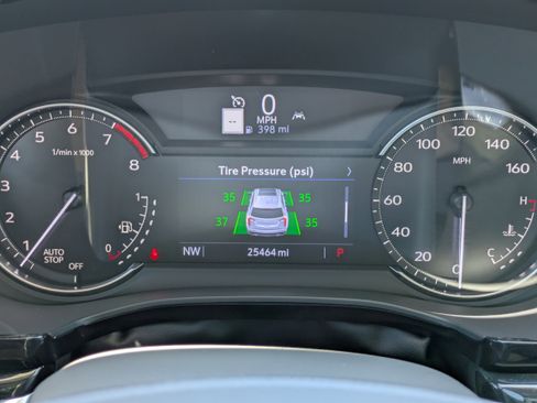 Used 2023 Cadillac XT6 Premium Luxury FWD image 26