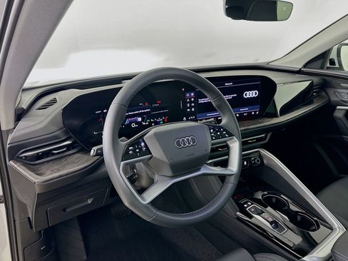 Used 2025 Audi Q5 Premium Plus w/ Premium Plus AWD/4WD image 33