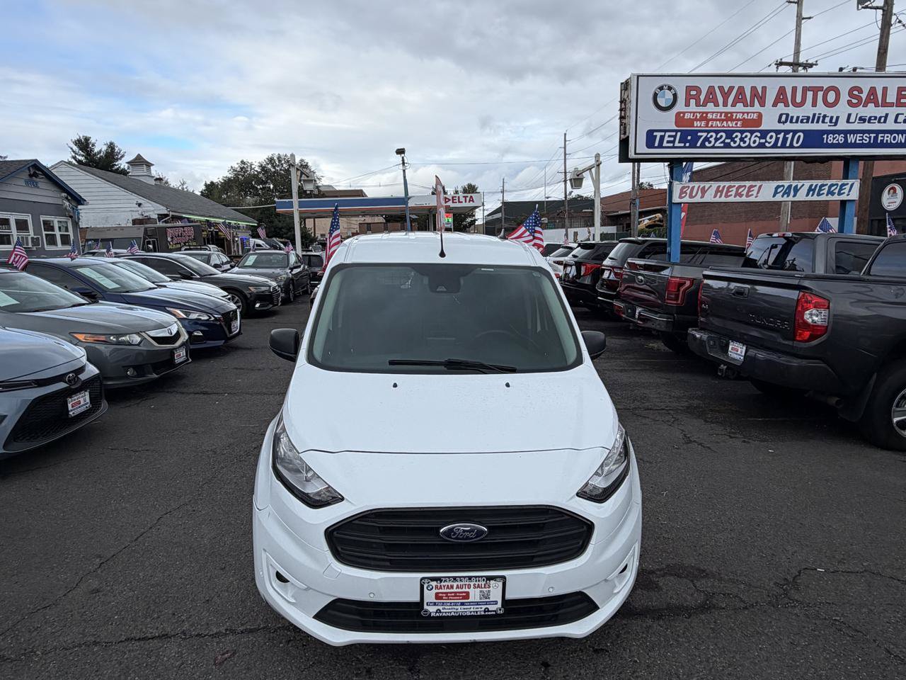 Used 2023 Ford Transit Connect XLT FWD image 3
