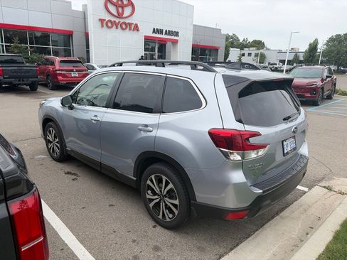 Used 2024 Subaru Forester Limited AWD/4WD image 4