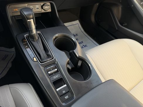 Used 2024 Honda Civic Touring image 16