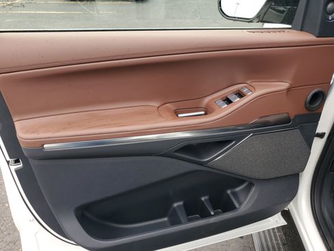 New 2026 Lincoln Navigator Reserve AWD/4WD image 8