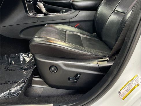 Used 2020 Jeep Grand Cherokee Limited w/ Luxury Group II image 6