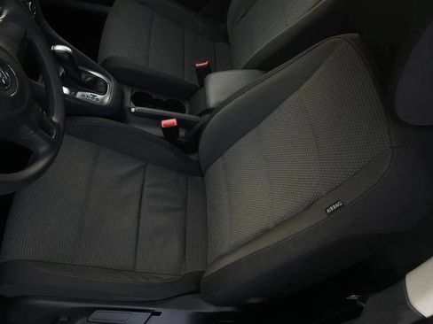 Used 2011 Volkswagen Jetta S FWD image 12
