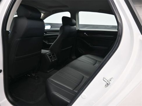Certified 2022 Honda Accord Touring image 14