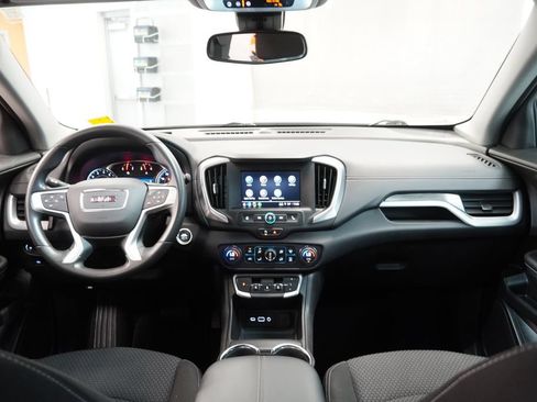 Used 2024 GMC Terrain SLE w/ Driver Convenience Package FWD image 19