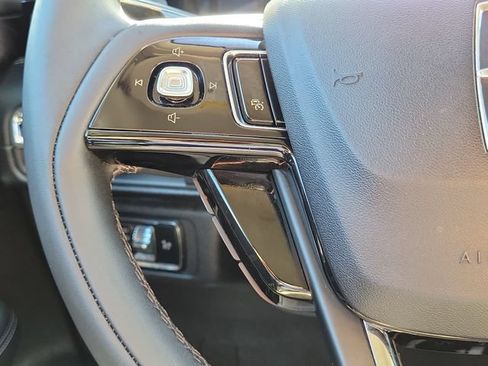Certified 2024 Lincoln Corsair FWD image 15