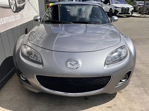 Used 2010 MAZDA MX-5 Miata Grand Touring w/ Premium Pkg image 15