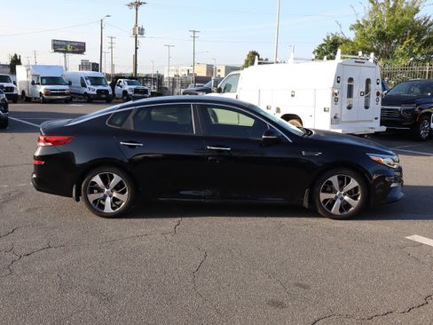 Used 2019 Kia Optima S FWD image 11