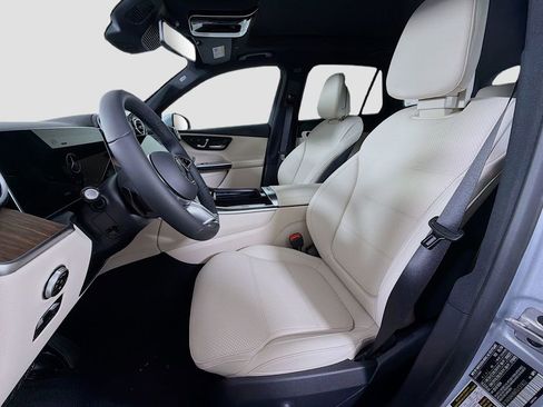 New 2026 Mercedes-Benz GLC 300 4MATIC image 12