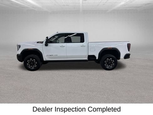 Used 2025 GMC Sierra 2500 AT4X AWD/4WD image 8