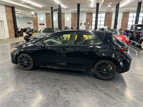 Used 2023 Toyota Corolla XSE image 8