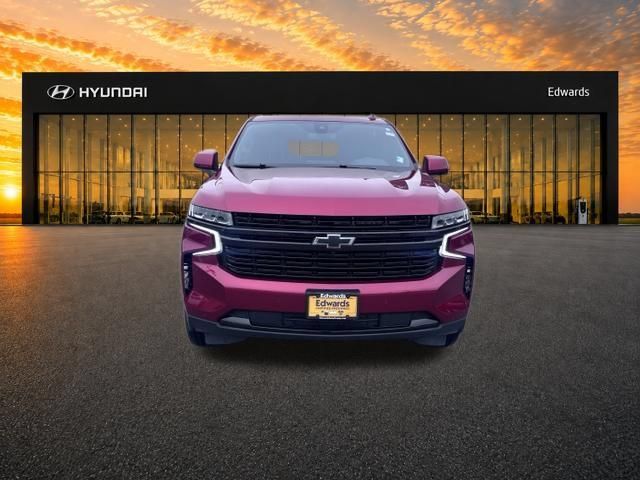Used 2022 Chevrolet Suburban RST w/ Luxury Package AWD/4WD image 2