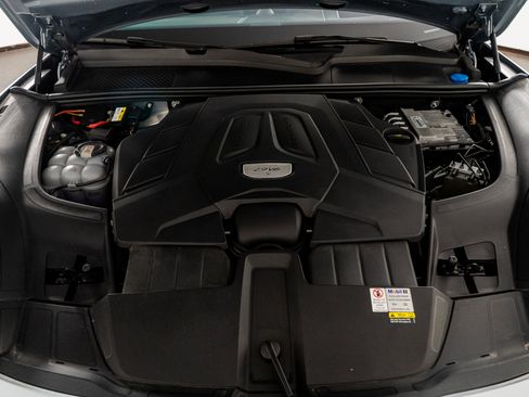 Used 2022 Porsche Cayenne S image 61