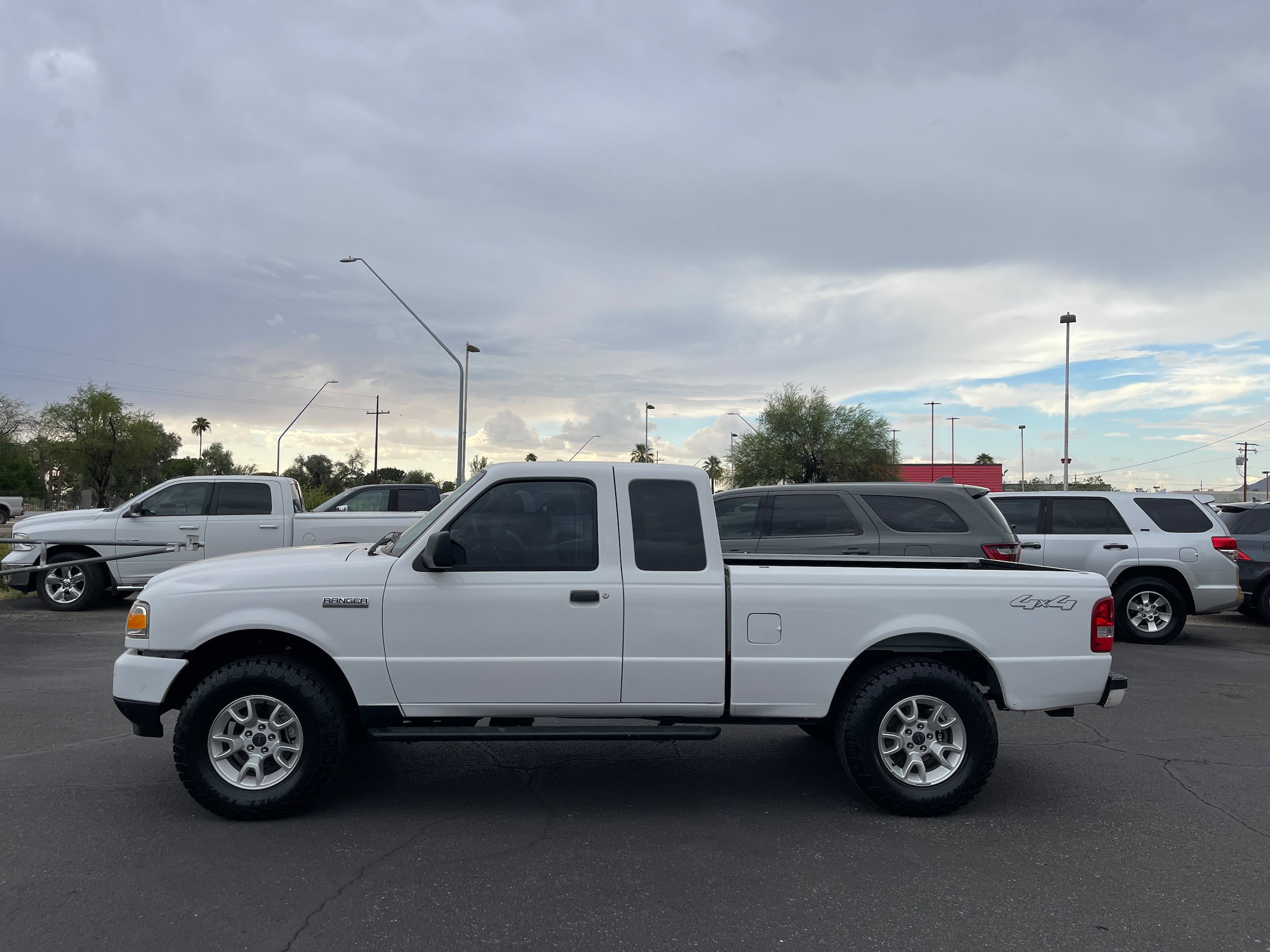 Used 2011 Ford Ranger XLT AWD/4WD image 2