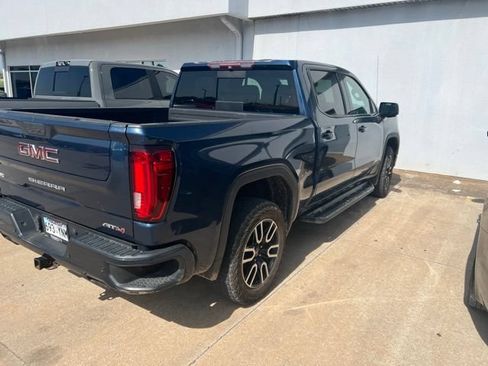 Used 2019 GMC Sierra 1500 AT4 w/ AT4 Premium Package AWD/4WD image 3