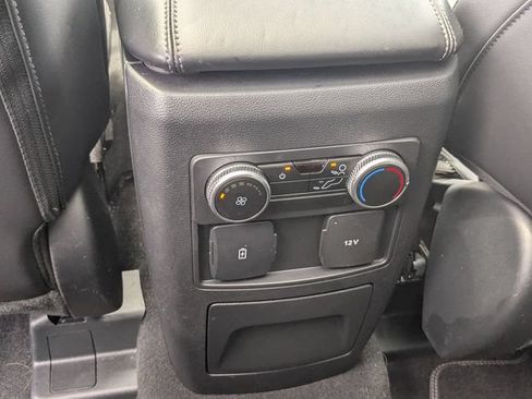 Used 2023 Ford Explorer XLT w/ Equipment Group 202A RWD image 24