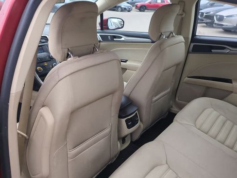 Used 2014 Ford Fusion SE image 17