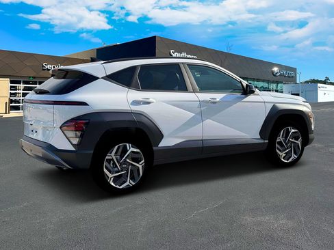New 2026 Hyundai Kona SEL Premium AWD/4WD image 9