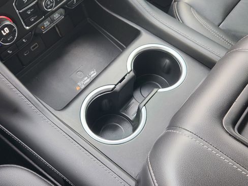 Used 2021 Chevrolet Suburban Z71 w/ Rear Media and Nav Package image 19