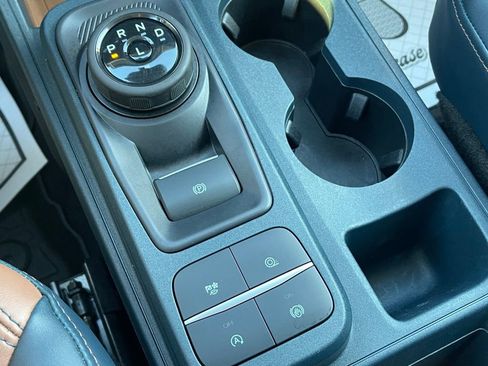 Used 2022 Ford Maverick Lariat w/ Equipment Group 500A Standard image 16