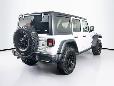 Used 2025 Jeep Wrangler Willys image 9
