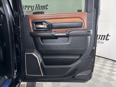 Used 2020 RAM 2500 Limited image 30