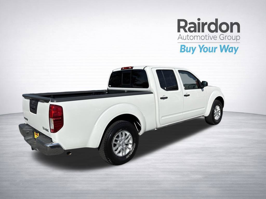 Used 2015 Nissan Frontier SL AWD/4WD image 7