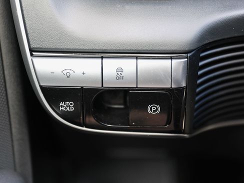 Certified 2024 Hyundai Ioniq 5 SE AWD/4WD image 31