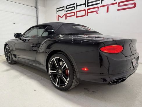 Used 2020 Bentley Continental GT image 2