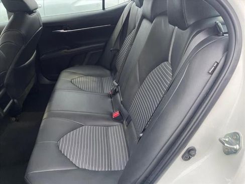 Used 2024 Toyota Camry SE image 17