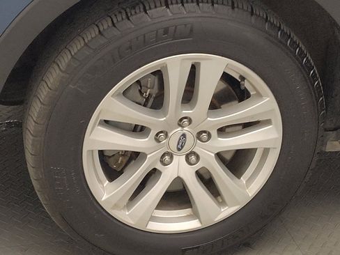 Used 2019 Ford Explorer XLT AWD/4WD image 31