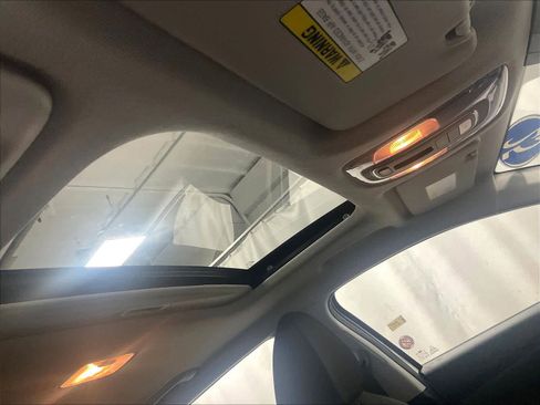 Used 2025 Hyundai Elantra SEL image 22