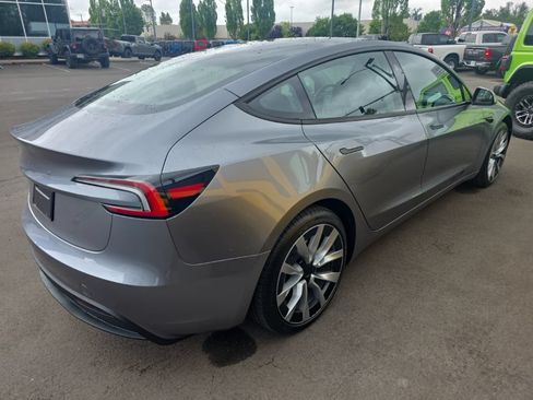 Used 2025 Tesla Model 3 RWD image 5