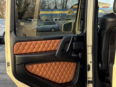 Used 2015 Mercedes-Benz G 63 AMG 4MATIC image 12