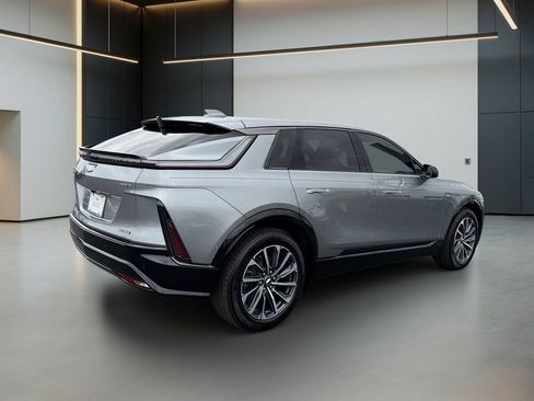 Certified 2024 Cadillac Lyriq Sport RWD image 6