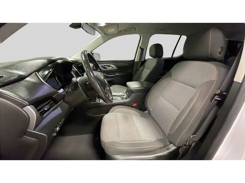 Used 2019 Chevrolet Traverse LT w/ LPO, Blackout Package AWD/4WD image 12